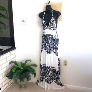 Stunning White & Black Paisley Print Long Summer Dress